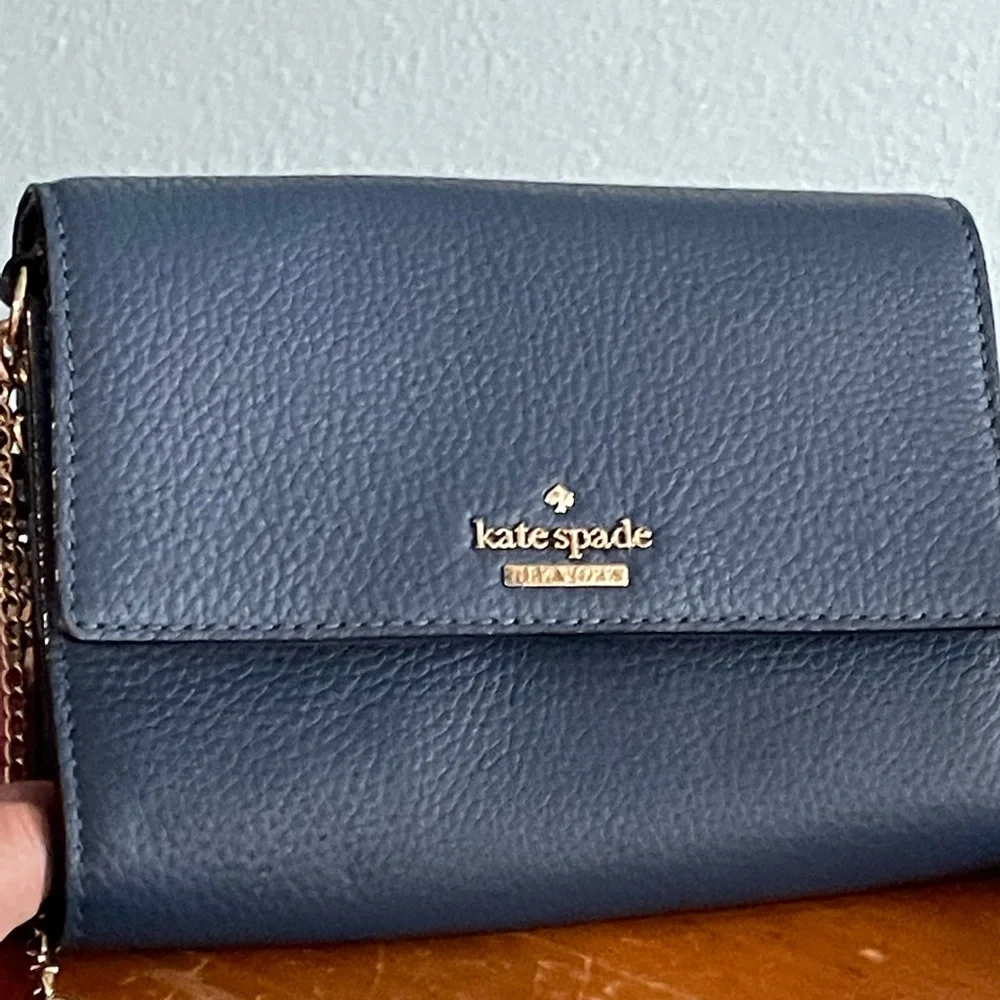 Kate Spade small purse - Picture 2 of 10